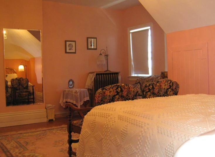 Wakamow Heights Bed And Breakfast Moose Jaw Habitación foto