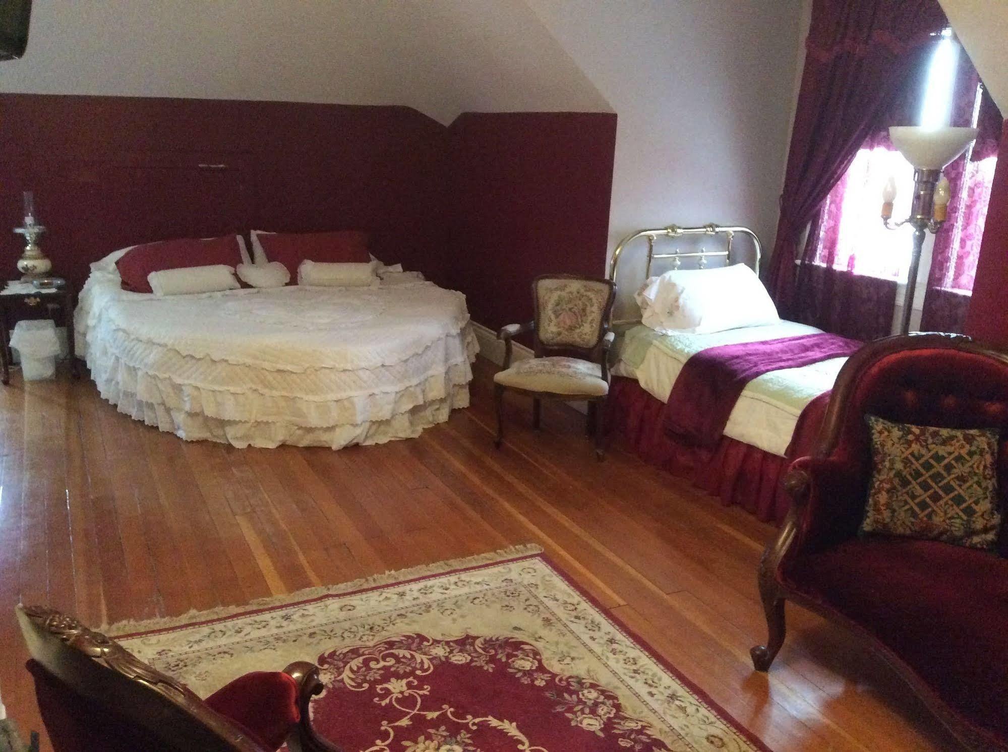 Wakamow Heights Bed And Breakfast Moose Jaw Exterior foto
